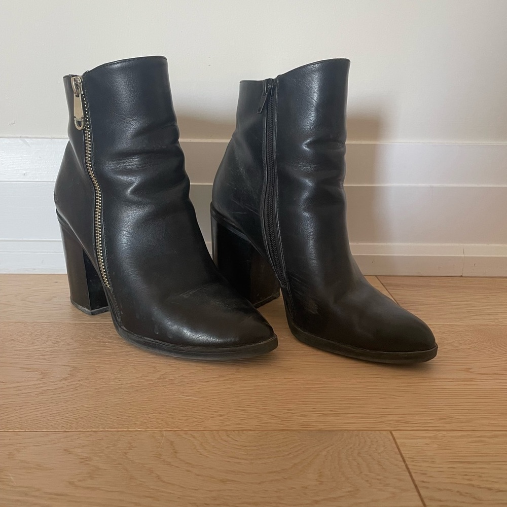 Black Heeled Chelsea Boots